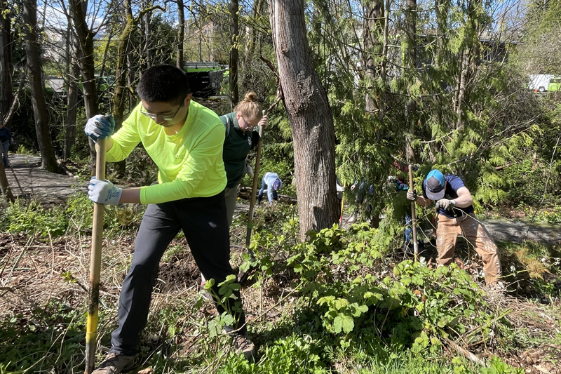 Community partnership with save the green for habitat restoration